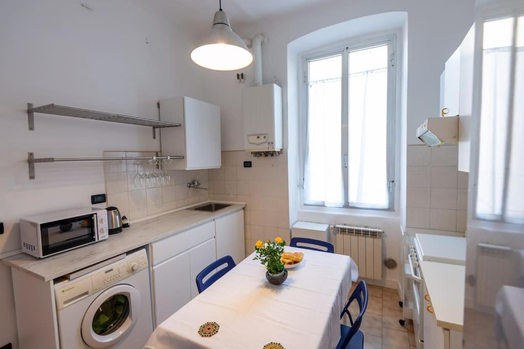Appartamento Confortevole Генуя Экстерьер фото